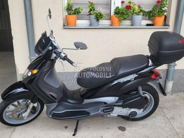 Piaggio beverly 200
