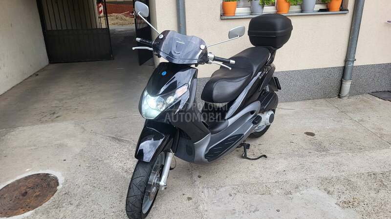 Piaggio beverly 200