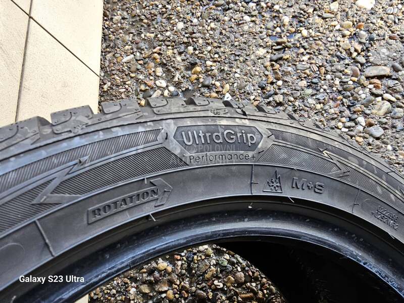 Goodyear 225/50 R17 Zimska