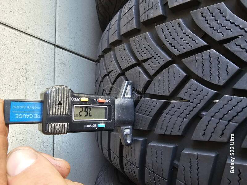 Goodyear 225/50 R17 Zimska