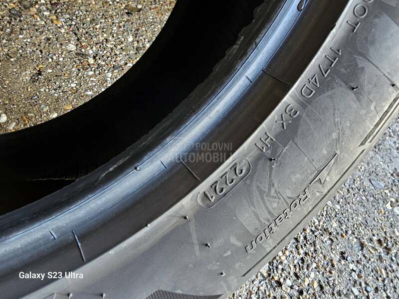 Hankook 235/55 R18 Zimska