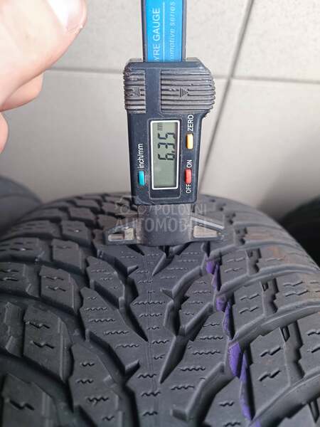 Nokian 205/60 R16 Zimska