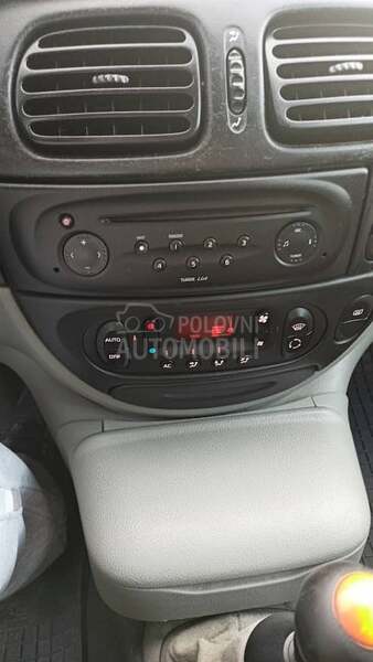Renault Scenic 1.9 dci