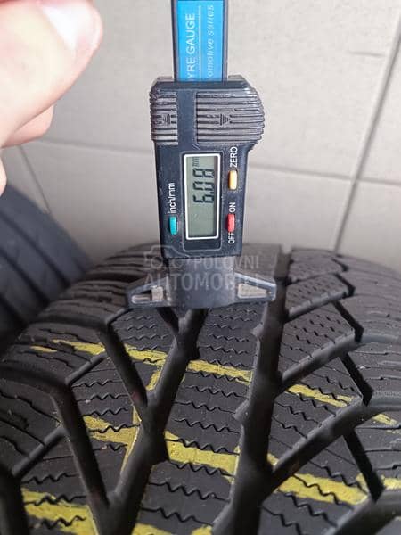 Semperit 205/60 R16 Zimska