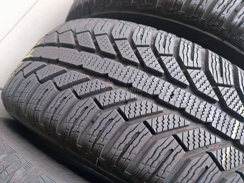 Semperit 205/60 R16 Zimska