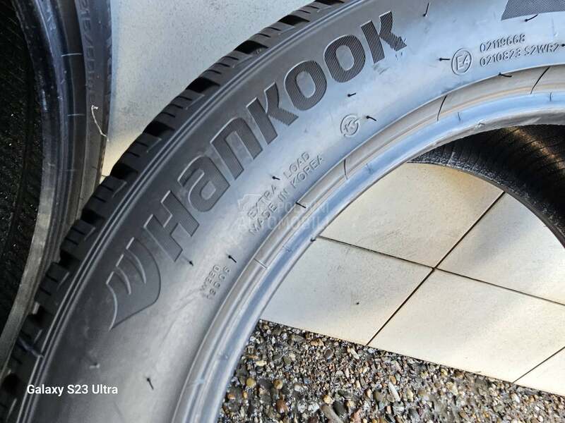 Hankook 215/55 R18 Zimska