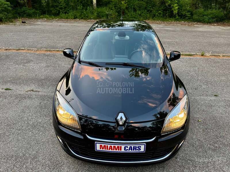 Renault Megane R E Z E R V I S A N