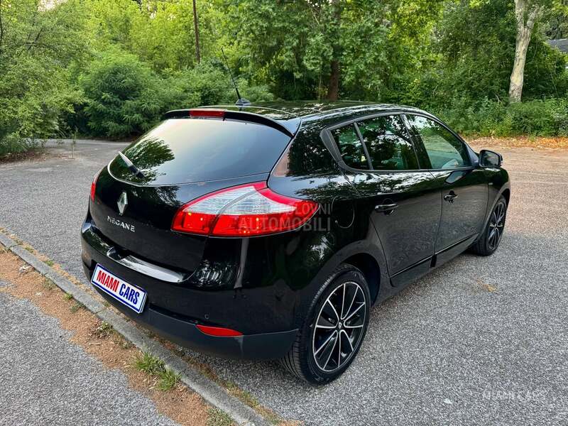 Renault Megane R E Z E R V I S A N