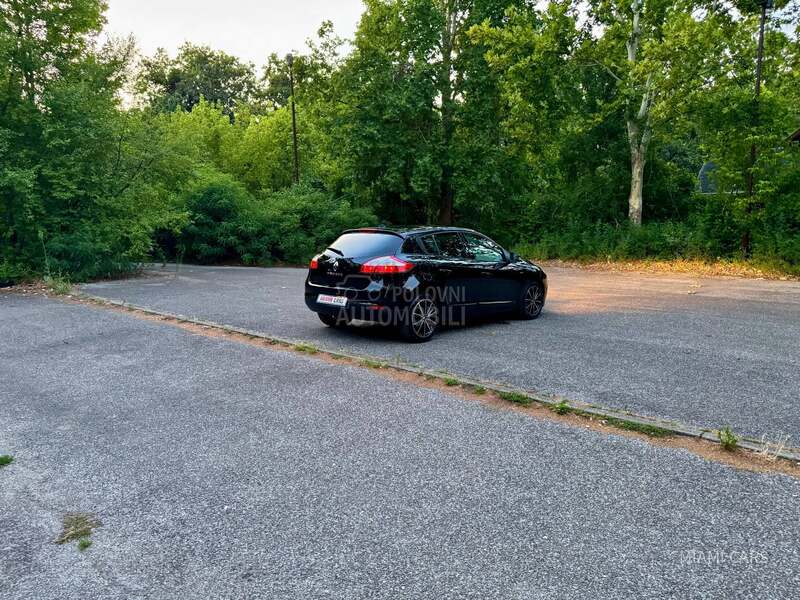 Renault Megane R E Z E R V I S A N