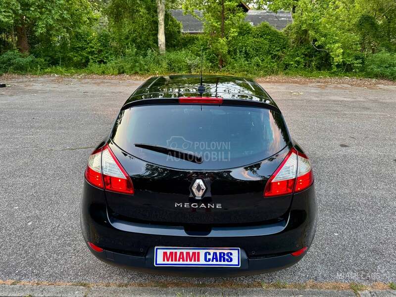 Renault Megane R E Z E R V I S A N