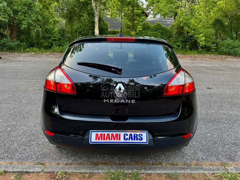 Renault Megane R E Z E R V I S A N