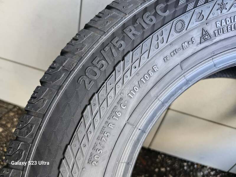 Continental 205/75 R16 Zimska