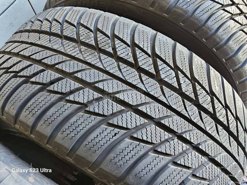 Bridgestone 225/45 R18 Zimska