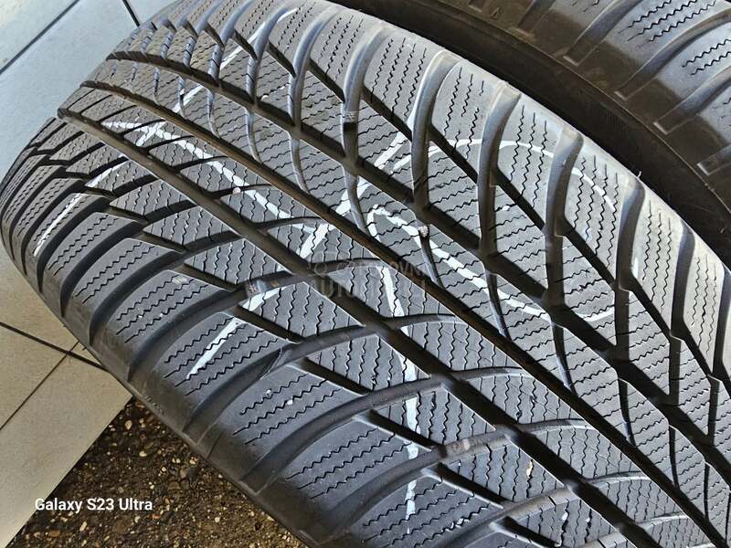 Bridgestone 225/45 R18 Zimska