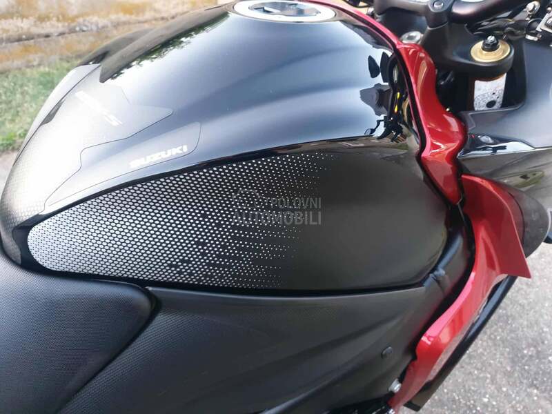 Suzuki GSX-S1000F