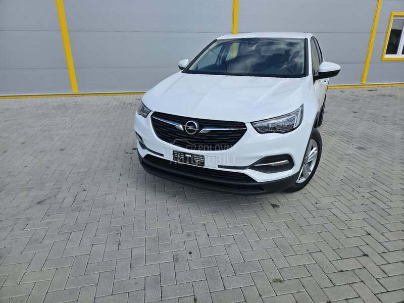 Opel Grandland X 1.2 TURBO CH