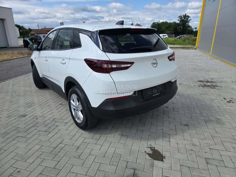 Opel Grandland X 1.2 TURBO CH