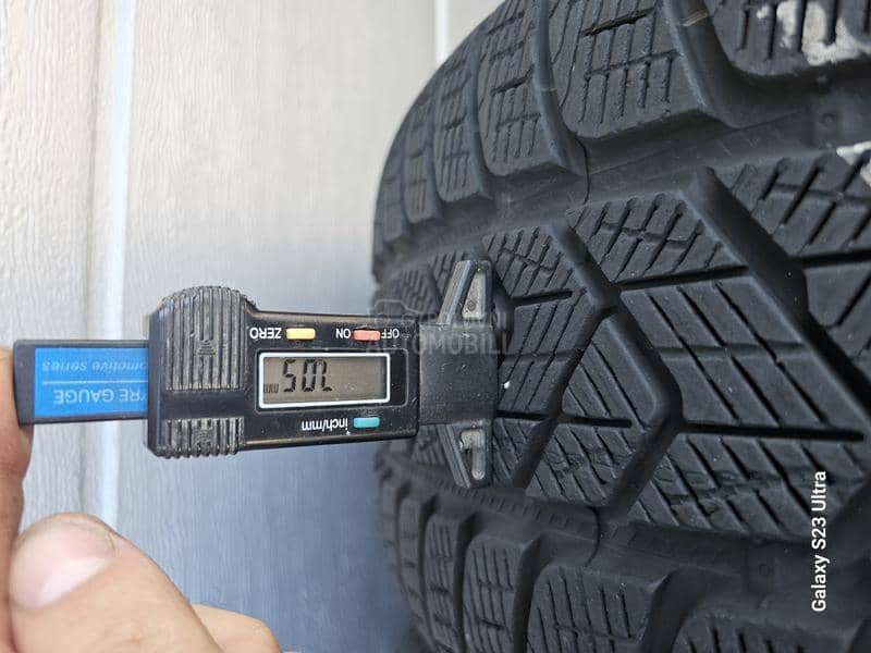 Pirelli 235/55 R19 Zimska