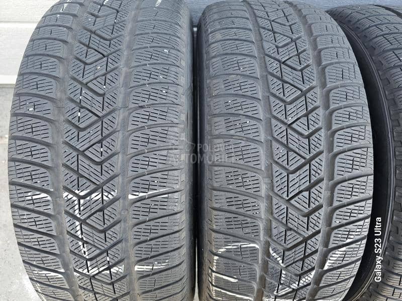 Pirelli 235/55 R19 Zimska