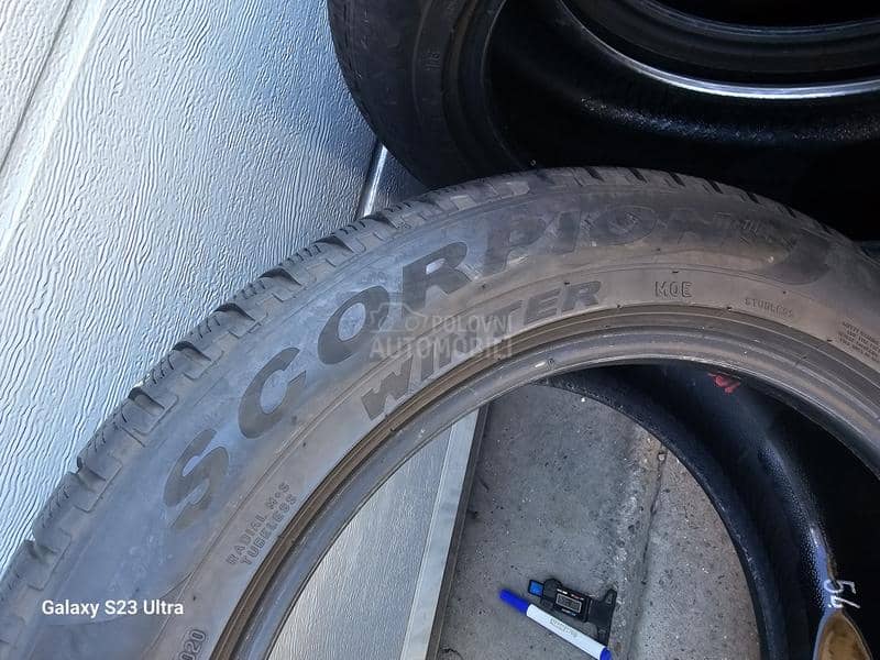 Pirelli 235/55 R19 Zimska