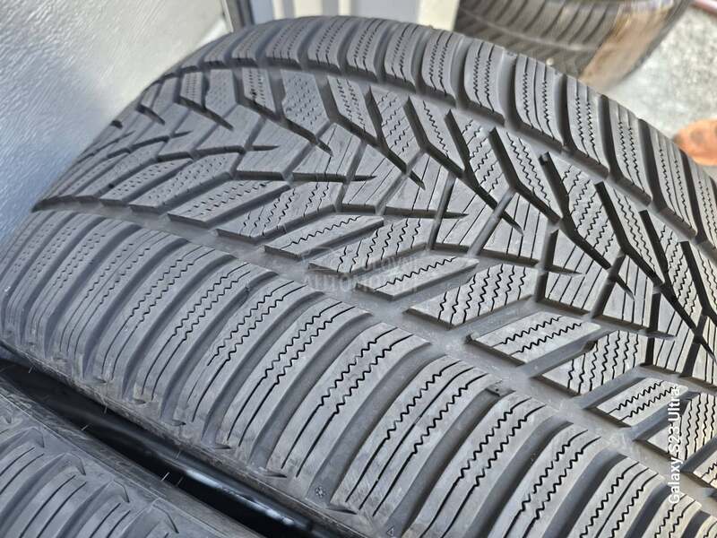 Hankook 275/30 R20 Zimska