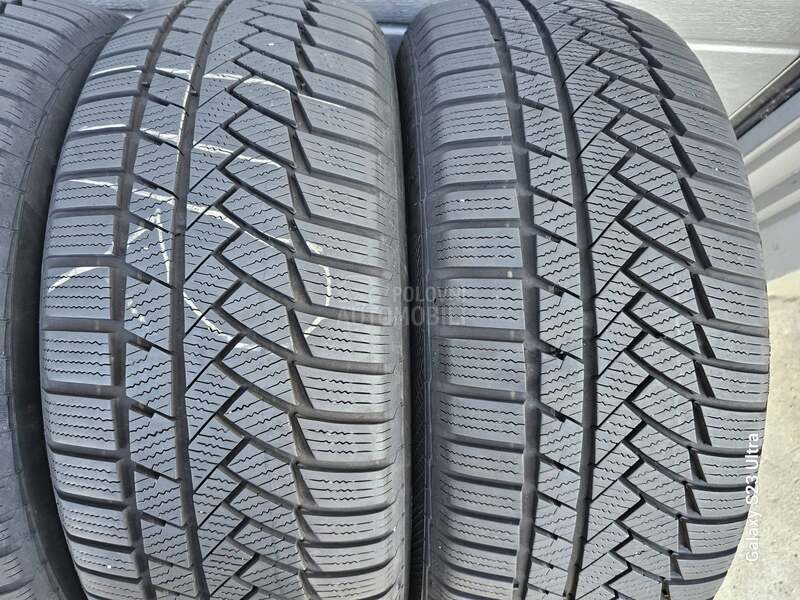 Continental 225/55 R17 Zimska