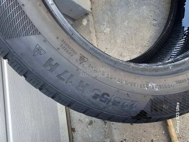 Continental 225/55 R17 Zimska
