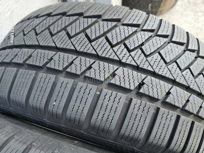 Continental 225/55 R17 Zimska