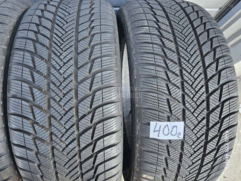 Bridgestone 235/50 R19 Zimska