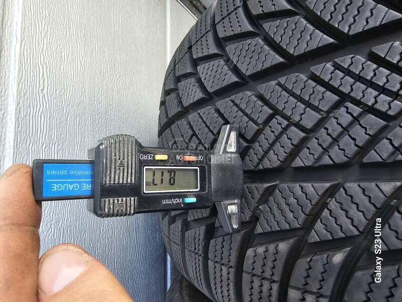 Bridgestone 235/50 R19 Zimska
