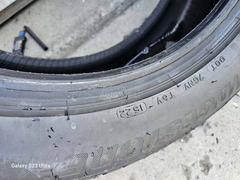 Bridgestone 235/50 R19 Zimska
