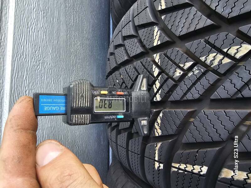 Bridgestone 235/50 R19 Zimska
