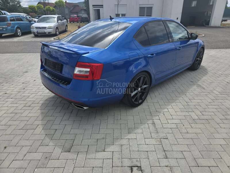 Škoda Octavia VRS DSG CH