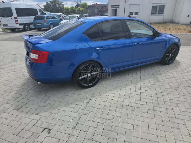 Škoda Octavia VRS DSG CH