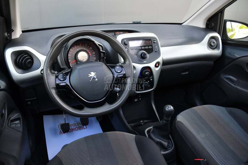 Peugeot 108 Cabrio/1.2VTi/CH