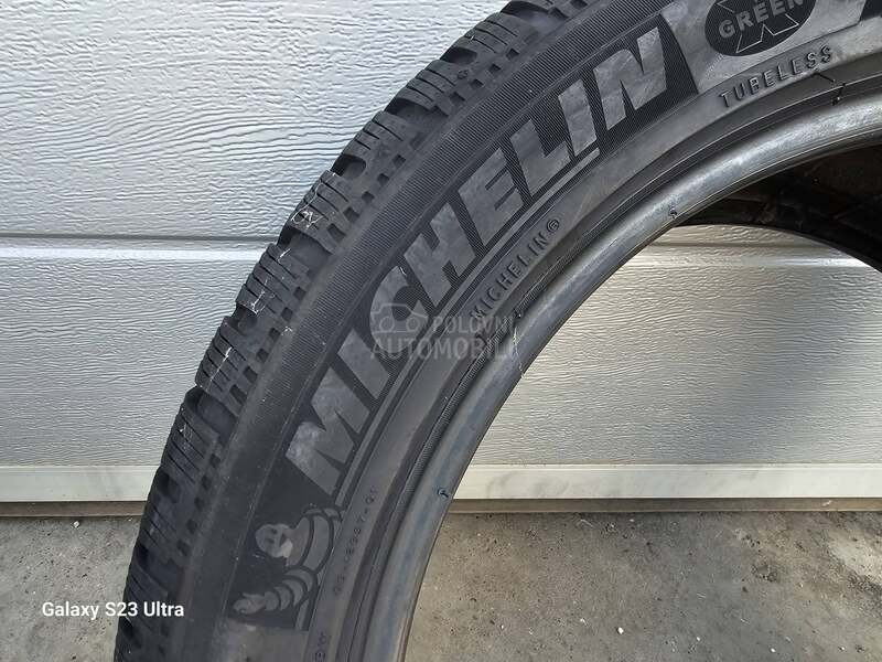 Michelin 245/45 R18 Zimska