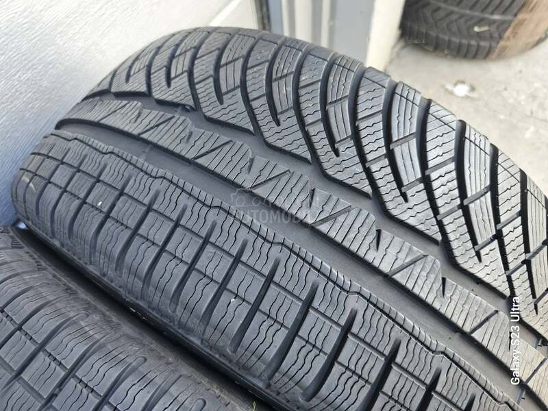 Michelin 245/45 R18 Zimska