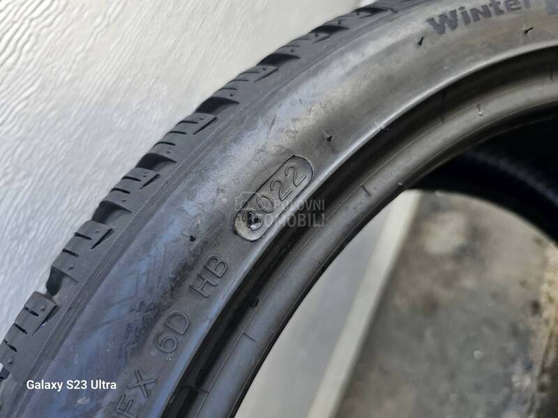 Hankook 225/40 R19 Zimska