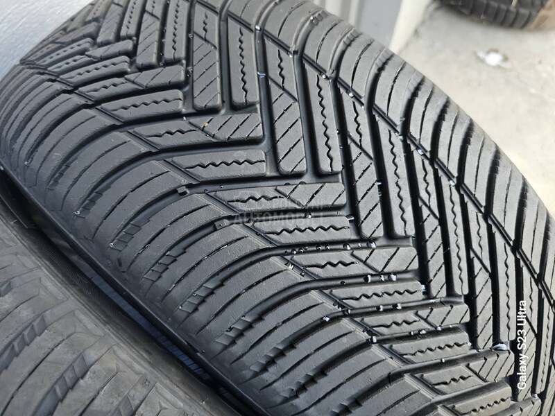 Hankook 225/55 R17 Sve sezone
