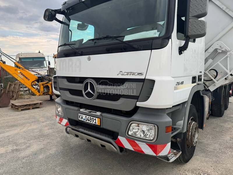Mercedes Benz Actros Kiper Kran