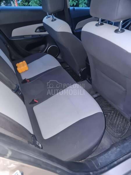 Chevrolet Cruze 1.8