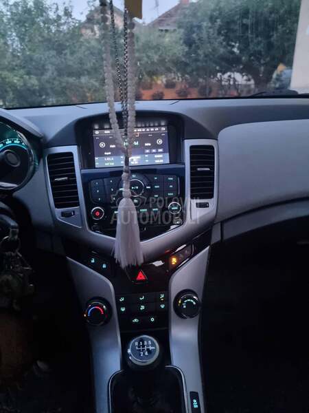 Chevrolet Cruze 1.8