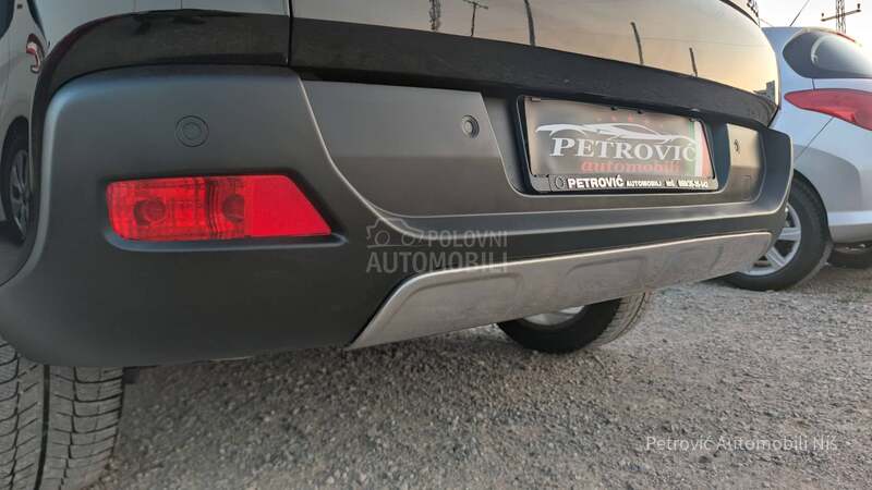 Peugeot 3008 1.6 E-HDi //ALLURE//