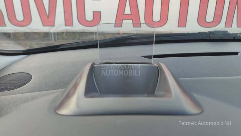 Peugeot 3008 1.6 E-HDi //ALLURE//