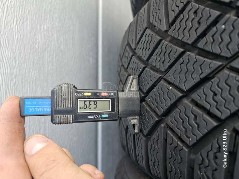 Continental 205/50 R17 Zimska