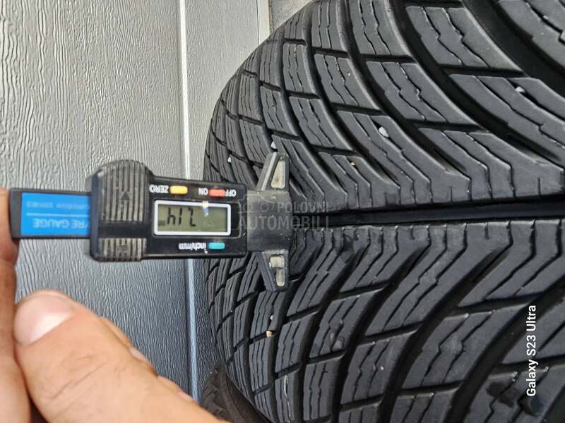 Michelin 235/55 R18 Zimska