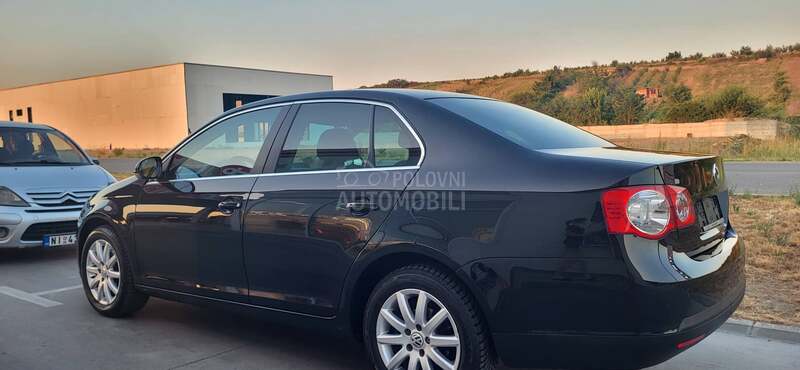 Volkswagen Jetta 2.0tdi