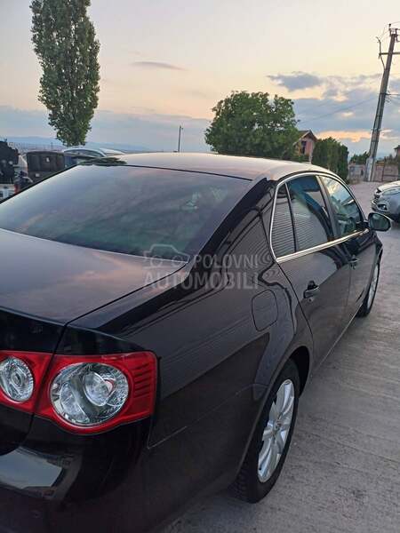 Volkswagen Jetta 2.0tdi
