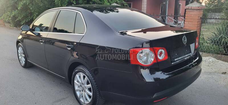 Volkswagen Jetta 2.0tdi