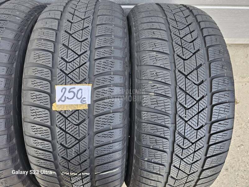 Pirelli 245/45 R18 Zimska